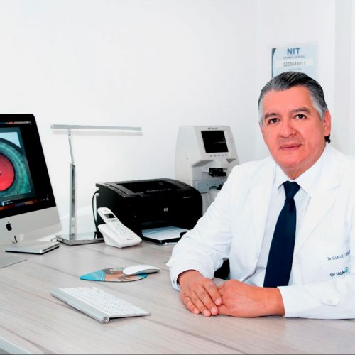 Dr. Carlos Camacho Mogrovejo